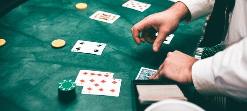 Jak hrát poker online